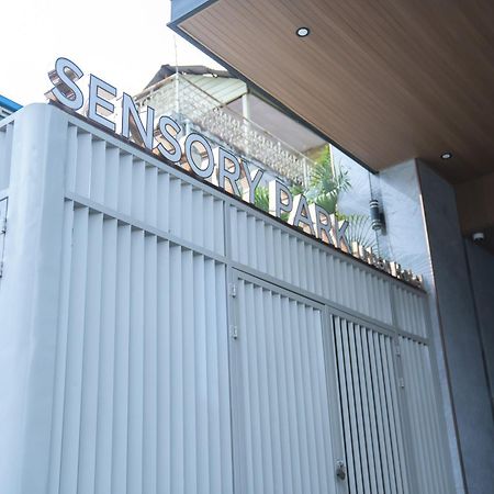 Sensory Park Urban Hotel Phnom Penh Ngoại thất bức ảnh